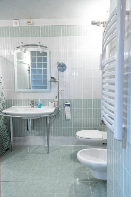 Very Spacious & Modern 3Bed Near Airport & Centre Sofie Exteriér fotografie