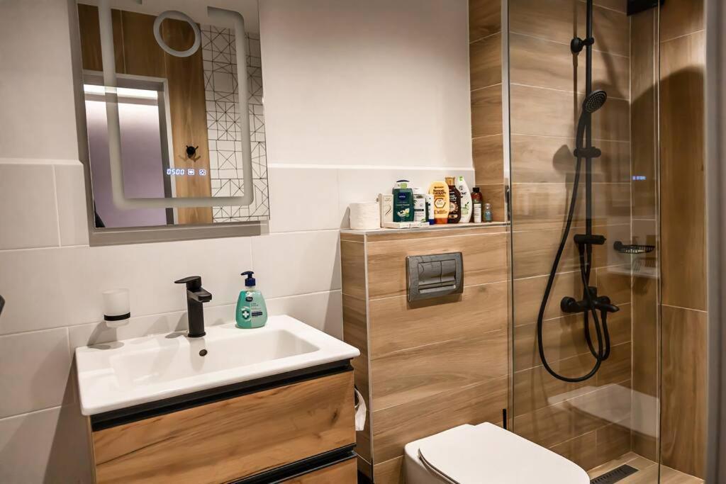 Very Spacious & Modern 3Bed Near Airport & Centre Sofie Exteriér fotografie