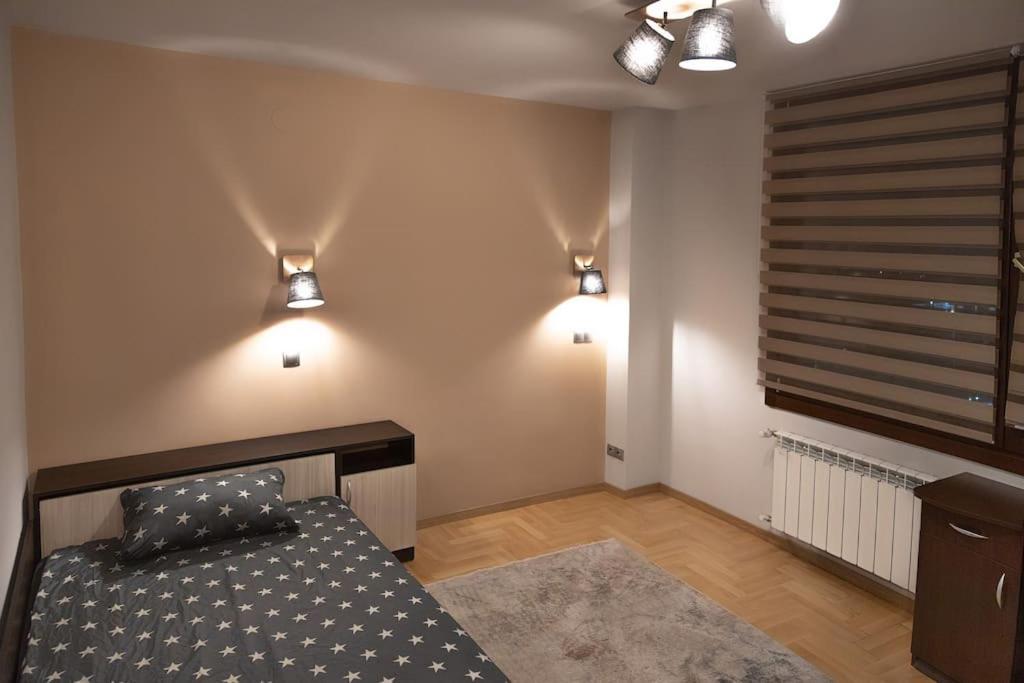 Very Spacious & Modern 3Bed Near Airport & Centre Sofie Exteriér fotografie